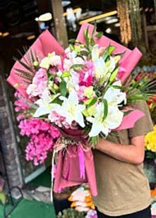 Vip Lilyum Pembe Lisyantus Buket