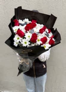 Papatya 11 G�l Buket Siyah Ambalaj