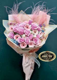 15 Pembe G�l Butik Tasar�m �r�nler Buketi