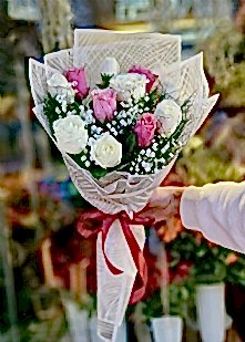 6 Beyaz 4 Pembe G�l Buketi