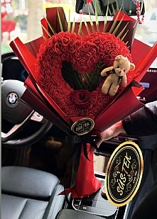 Solmayan G�zellik K�rm�z� Kalp Buket Ay�c�k ve Canl� G�l Hediyeli