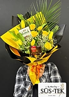 5 Sar� Lale 5 Sar� G�l Damak ve Nesle �ikolata Buketi